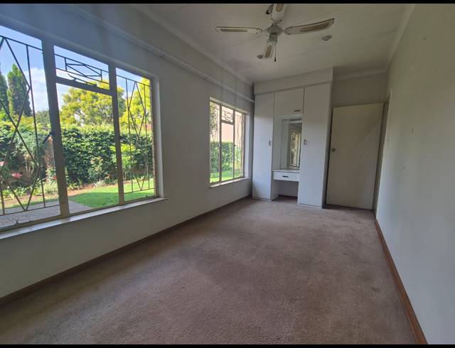 3 BEDROOM TOWNHOUSE FOR SALE IN THREE RIVERS PROPER